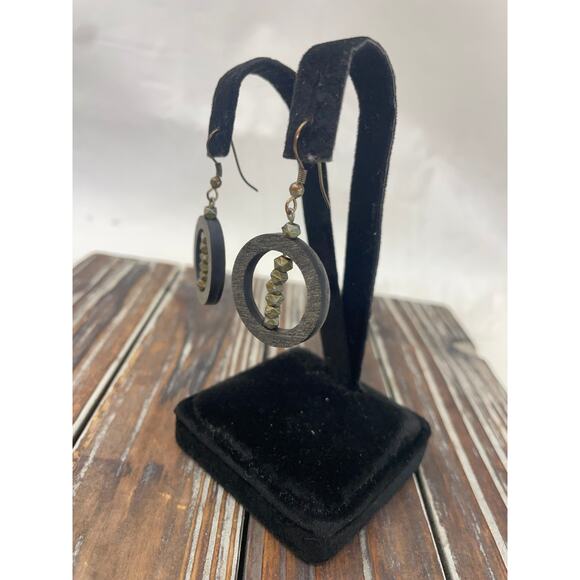 Women's Boho Wooden Beaded Earrings Lightweight GUC - Picture 3 of 4